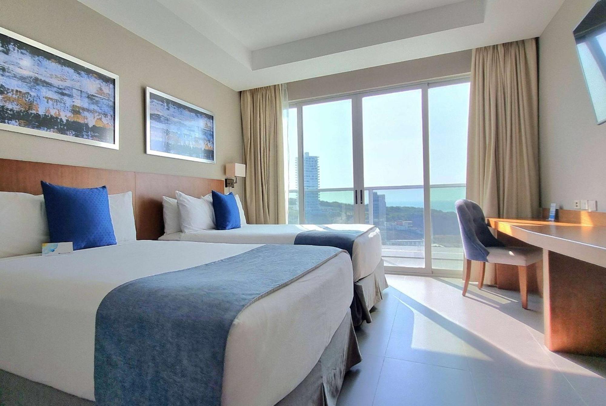 Wyndham Manta Sail Plaza Hotel And Convention Center Kültér fotó